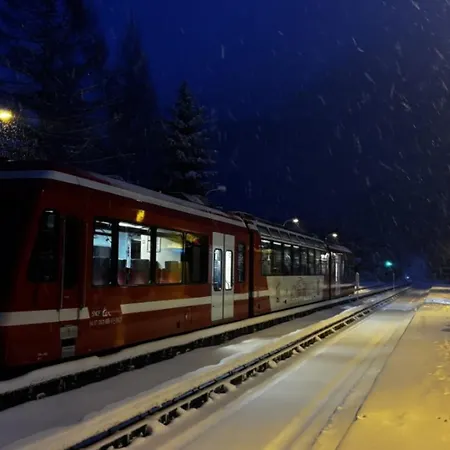 48m With Balcony And Mountain View!